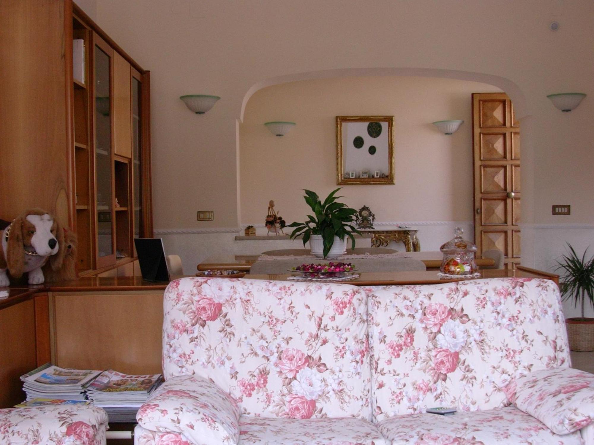 Mary'S Dream - Villa Overlooking Capri And Ischia In Sorrento Peninsula 马萨鲁布朗斯 外观 照片