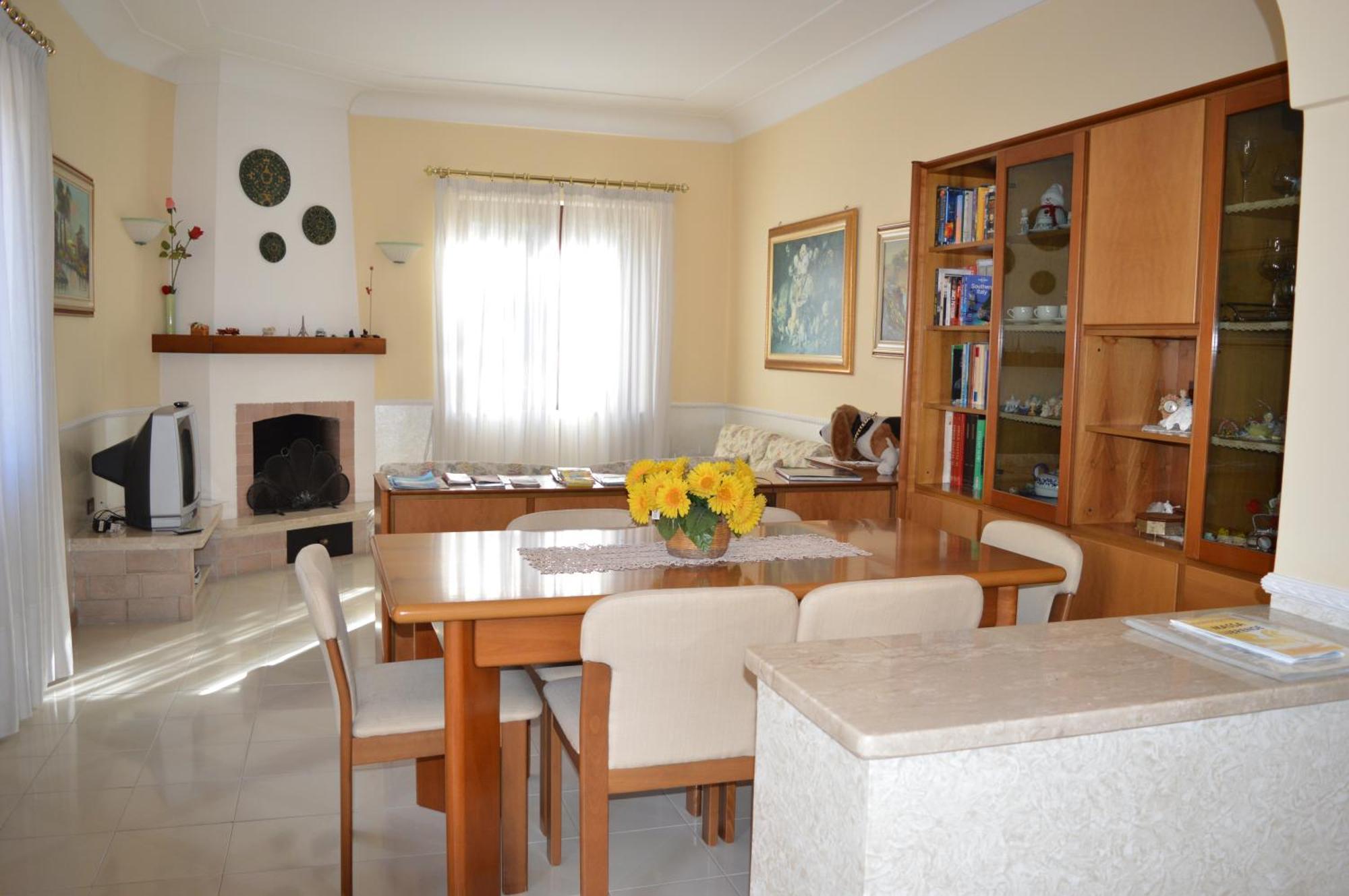 Mary'S Dream - Villa Overlooking Capri And Ischia In Sorrento Peninsula 马萨鲁布朗斯 外观 照片