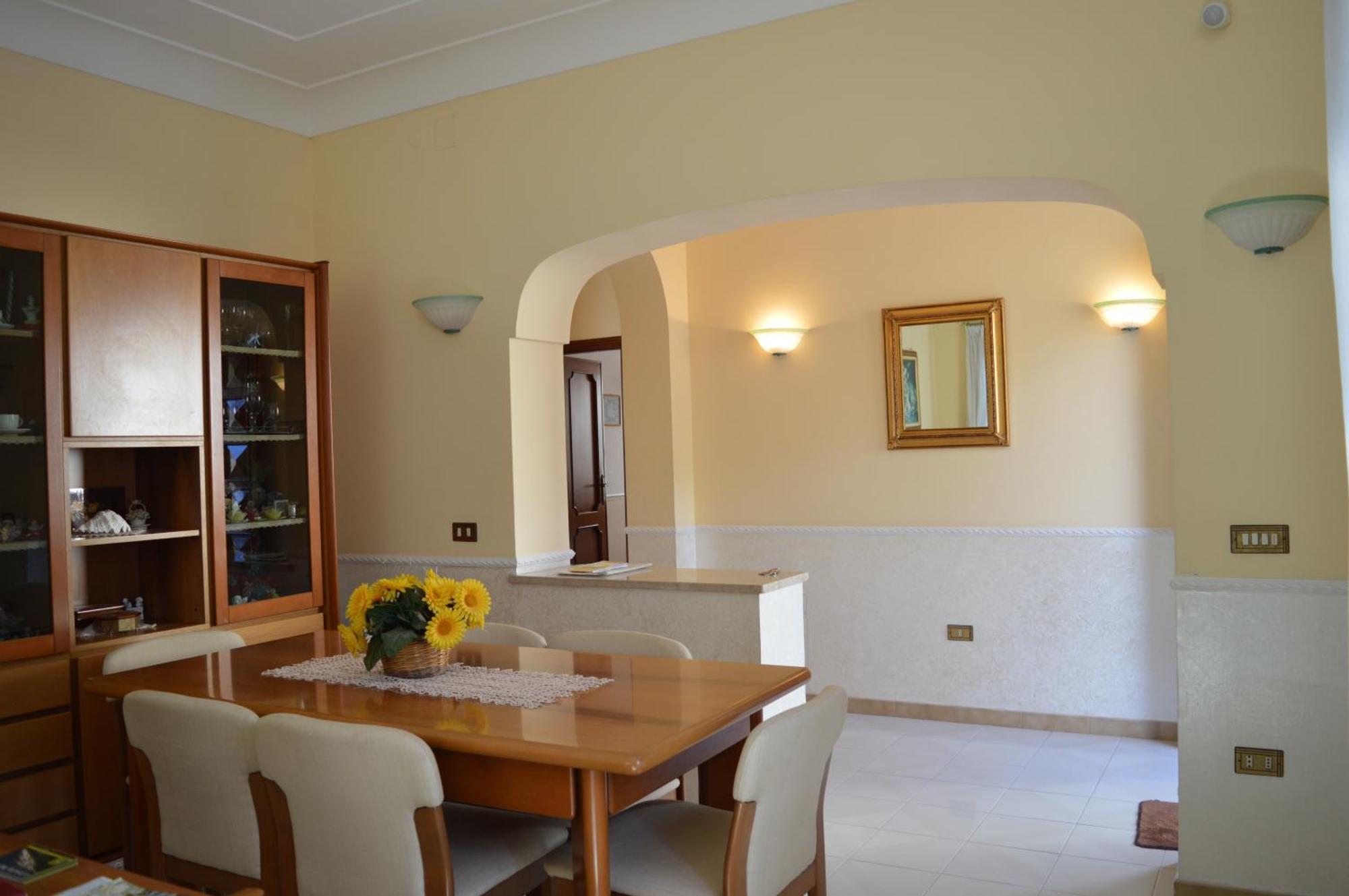 Mary'S Dream - Villa Overlooking Capri And Ischia In Sorrento Peninsula 马萨鲁布朗斯 外观 照片