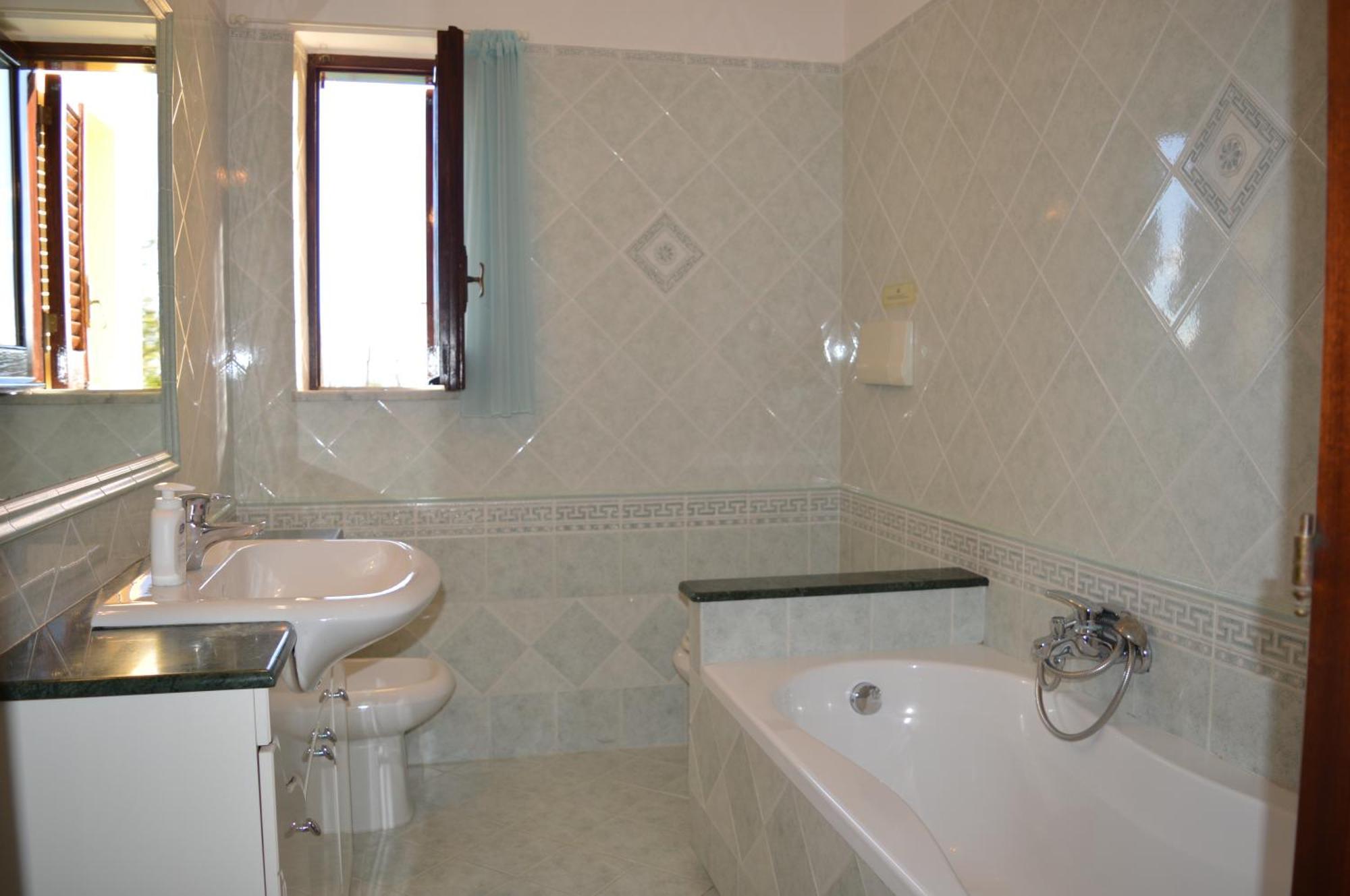 Mary'S Dream - Villa Overlooking Capri And Ischia In Sorrento Peninsula 马萨鲁布朗斯 外观 照片